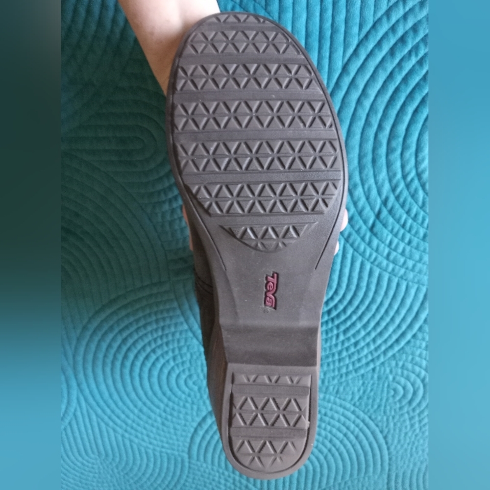Teva | Foxy Gray Suede Nubuck Ankle Boot Booties Size 8 - Picture 13 of 13